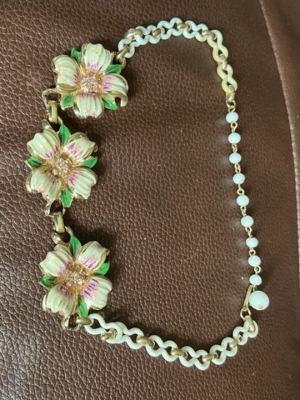 Vintage Coro Dogwood Flower Necklace